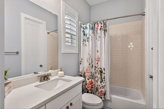 28707 Lucille, Boerne, TX 78006