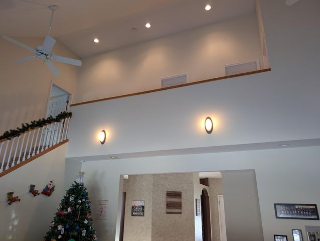 1040 N Robinhood Drive, Muskegon, MI 49445