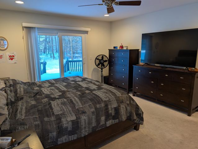 1040 N Robinhood Drive, Muskegon, MI 49445