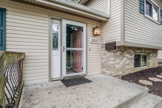 1047 Kevin Drive, Akron, OH 44313