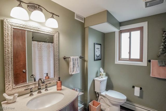 1047 Kevin Drive, Akron, OH 44313