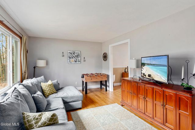 101 Wineberry Lane, Malta, NY 12020