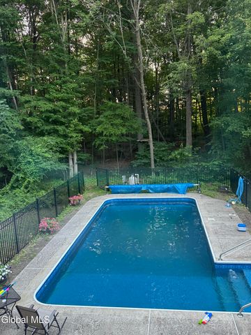 101 Wineberry Lane, Malta, NY 12020