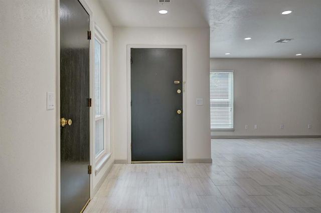 2507 W Hefner Road, Oklahoma City, OK 73120