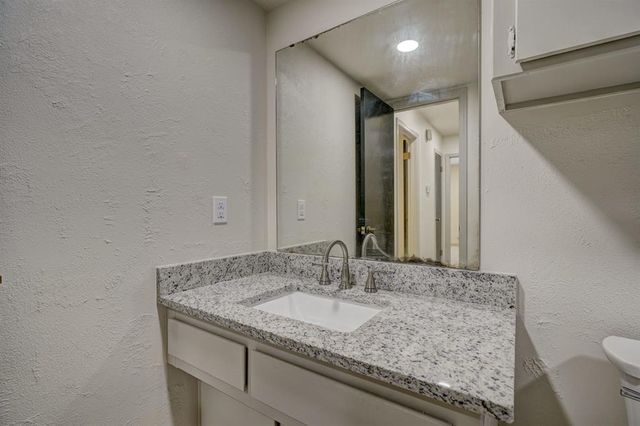 2507 W Hefner Road, Oklahoma City, OK 73120