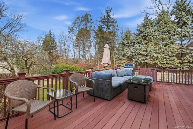 66 Wood Avenue, Ardsley, NY 10502