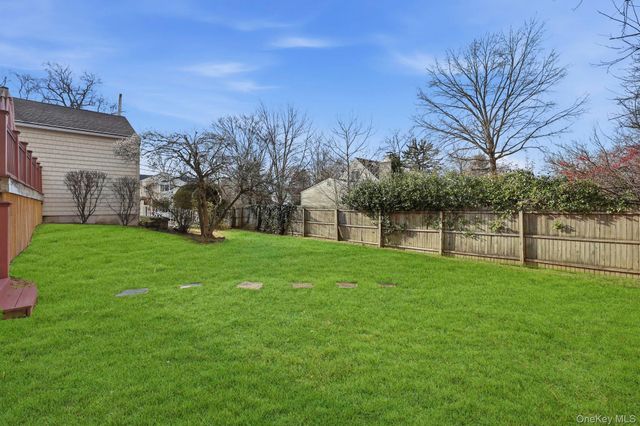 66 Wood Avenue, Ardsley, NY 10502