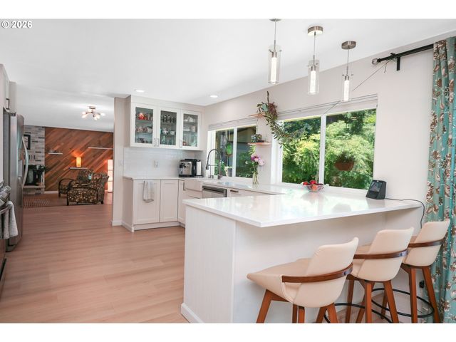 9897 Sw SIUSLAW Ln, Tualatin, OR 97062