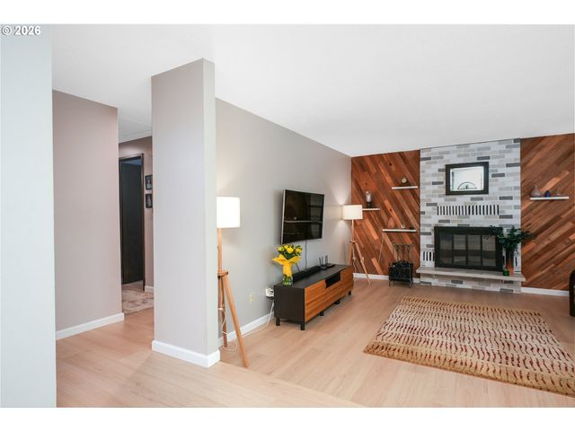 9897 Sw SIUSLAW Ln, Tualatin, OR 97062