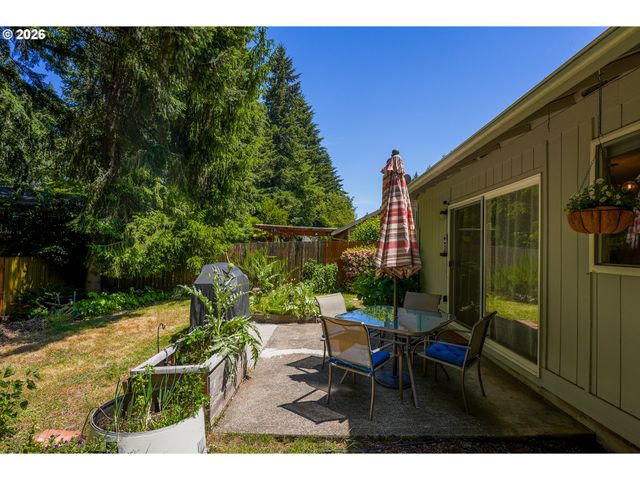 9897 Sw SIUSLAW Ln, Tualatin, OR 97062