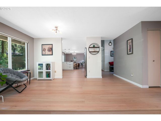 9897 Sw SIUSLAW Ln, Tualatin, OR 97062