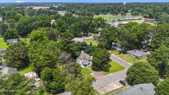 1200 W Lenoir Avenue, Kinston, NC 28501