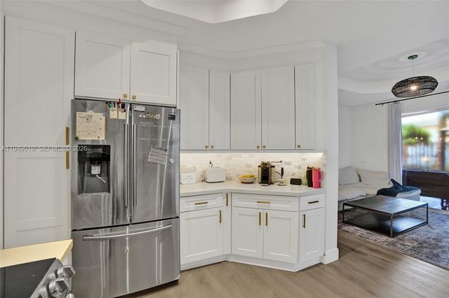 9046 SW 160th Ter, Palmetto Bay, FL 33157