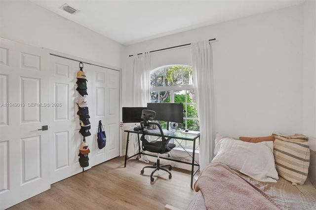 9046 SW 160th Ter, Palmetto Bay, FL 33157