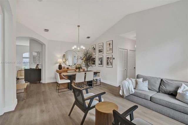 9046 SW 160th Ter, Palmetto Bay, FL 33157