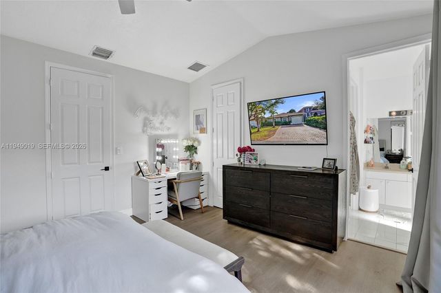 9046 SW 160th Ter, Palmetto Bay, FL 33157