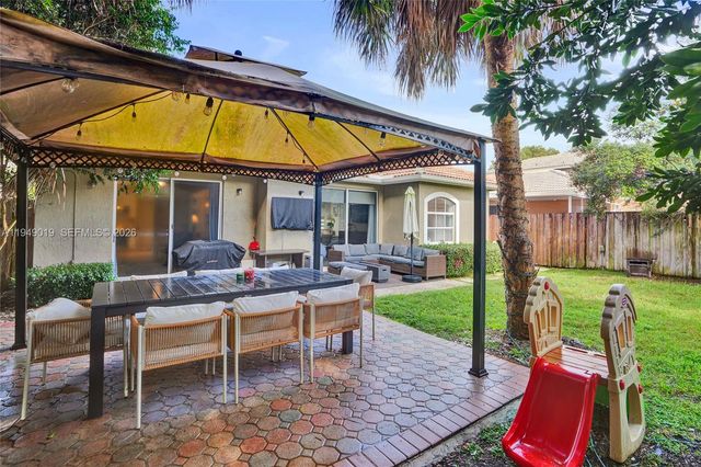 9046 SW 160th Ter, Palmetto Bay, FL 33157