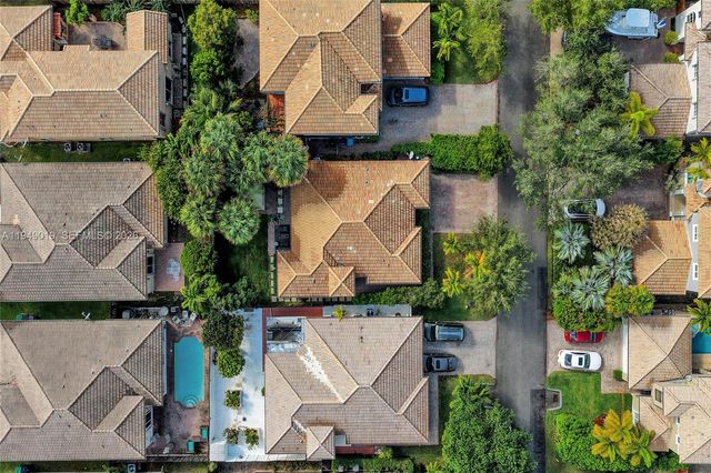 9046 SW 160th Ter, Palmetto Bay, FL 33157