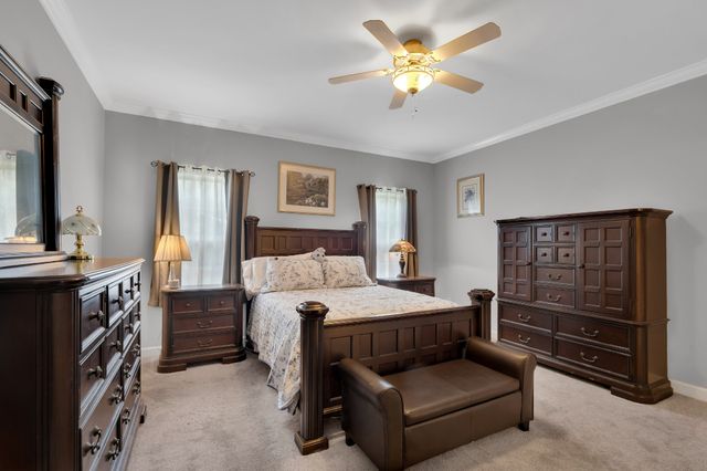 621 Big Oak Dr, Manchester, TN 37355