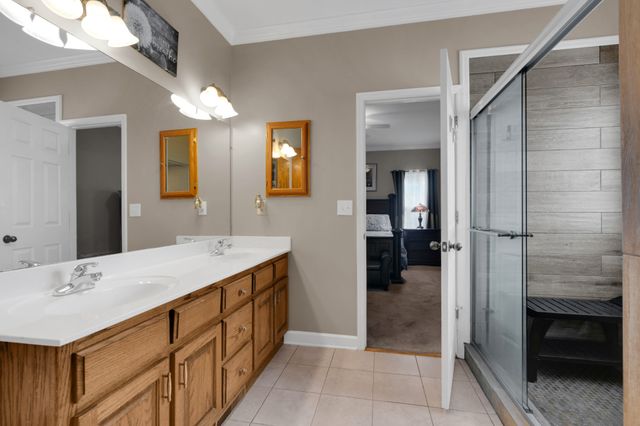 621 Big Oak Dr, Manchester, TN 37355