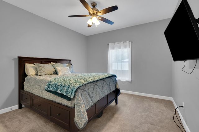 621 Big Oak Dr, Manchester, TN 37355