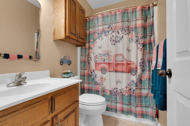621 Big Oak Dr, Manchester, TN 37355