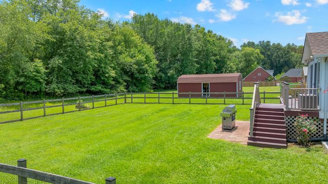621 Big Oak Dr, Manchester, TN 37355