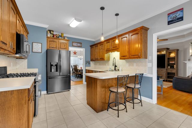 621 Big Oak Dr, Manchester, TN 37355