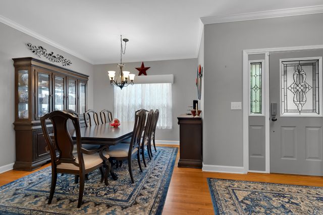 621 Big Oak Dr, Manchester, TN 37355