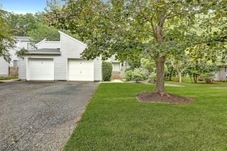 15 Krenkel Ct, Raritan Twp., NJ 08822