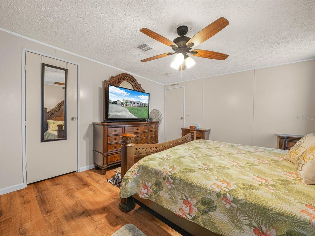 Image 19 of property listing at 2200 SE 24TH BOULEVARD, Okeechobee, FL 34974