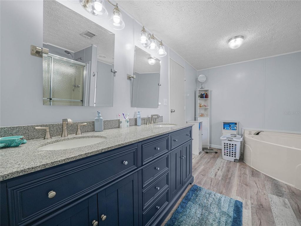 Image 21 of property listing at 2200 SE 24TH BOULEVARD, Okeechobee, FL 34974