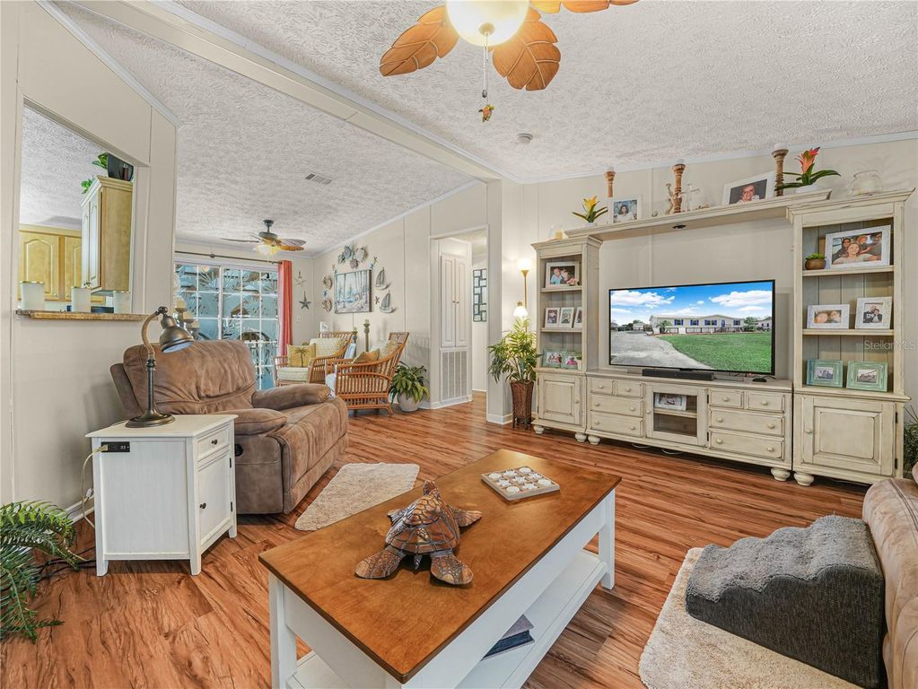 Image 4 of property listing at 2200 SE 24TH BOULEVARD, Okeechobee, FL 34974