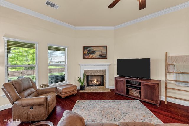 216 Apalachee Way, Bossier City, LA 71111