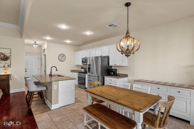 216 Apalachee Way, Bossier City, LA 71111