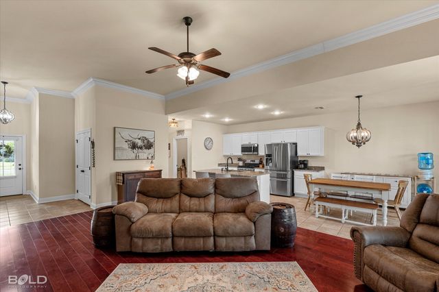 216 Apalachee Way, Bossier City, LA 71111