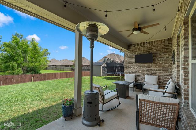216 Apalachee Way, Bossier City, LA 71111