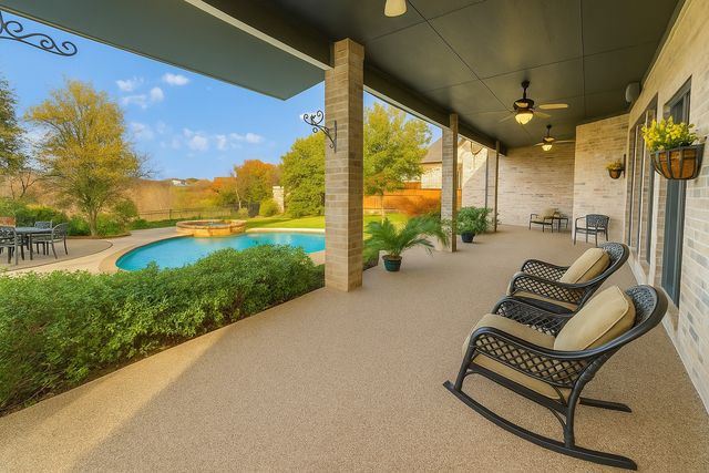 550 N Peytonville Avenue, Southlake, TX 76092