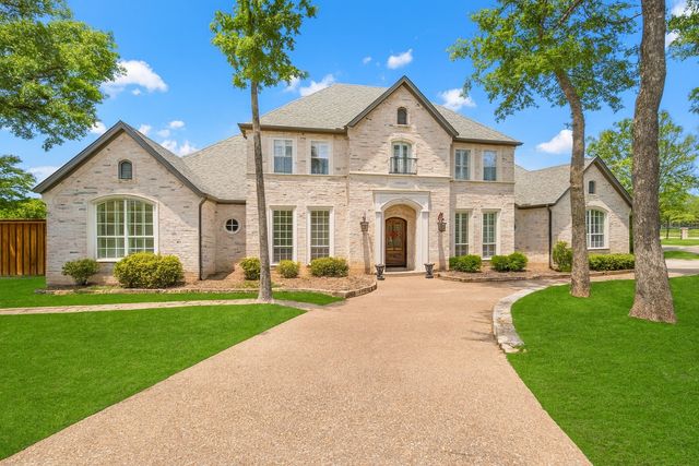 550 N Peytonville Avenue, Southlake, TX 76092