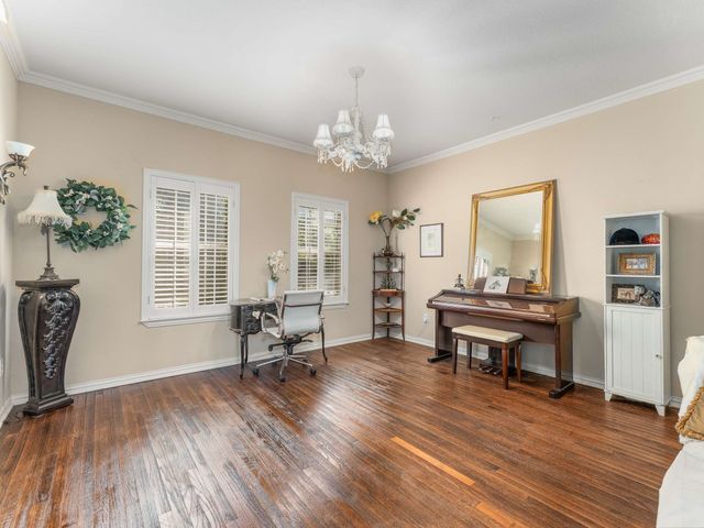 550 N Peytonville Avenue, Southlake, TX 76092