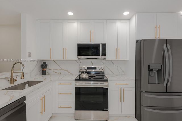 3325 Torremolinos Ave C-44, Doral, FL 33178