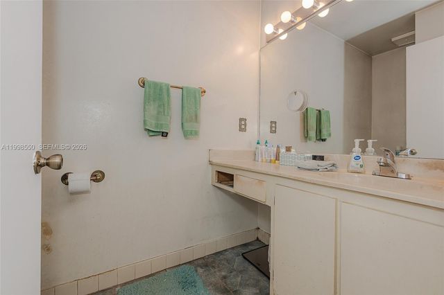 3325 Torremolinos Ave C-44, Doral, FL 33178