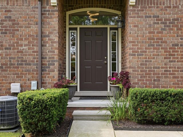 40466 Juniper Court, Clinton Twp, MI 48036