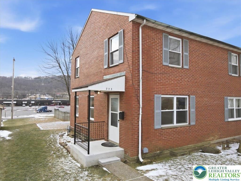 228 Palmer Street, Easton, PA 18042