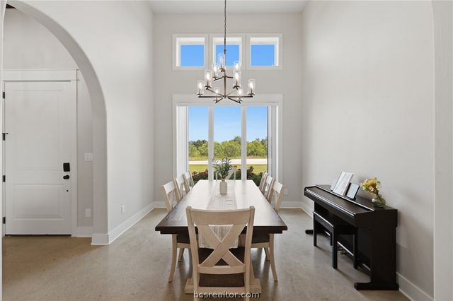 6477 Ridgeview Estates Lane, Bryan, TX 77808