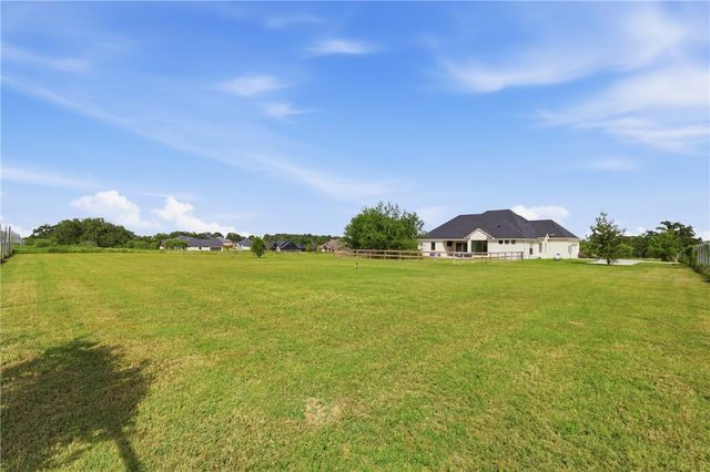 6477 Ridgeview Estates Lane, Bryan, TX 77808