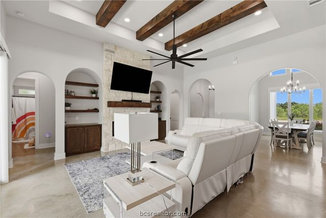 6477 Ridgeview Estates Lane, Bryan, TX 77808