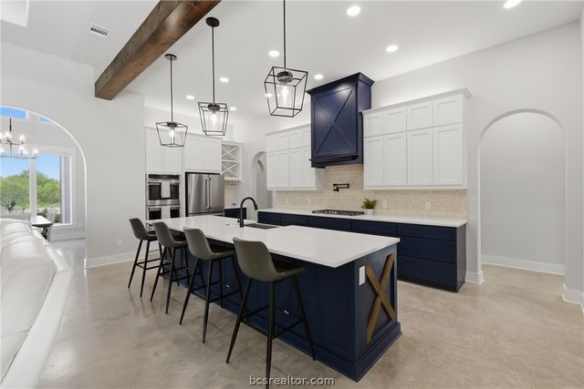 6477 Ridgeview Estates Lane, Bryan, TX 77808