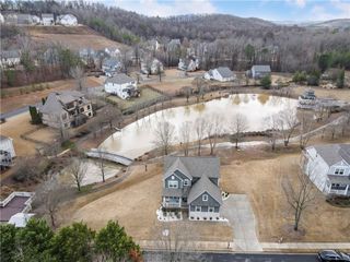 15 Lakeside Way, Cartersville, GA 30121