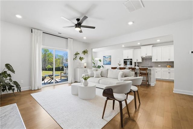 462 Carmichael Circle, Canton, GA 30115